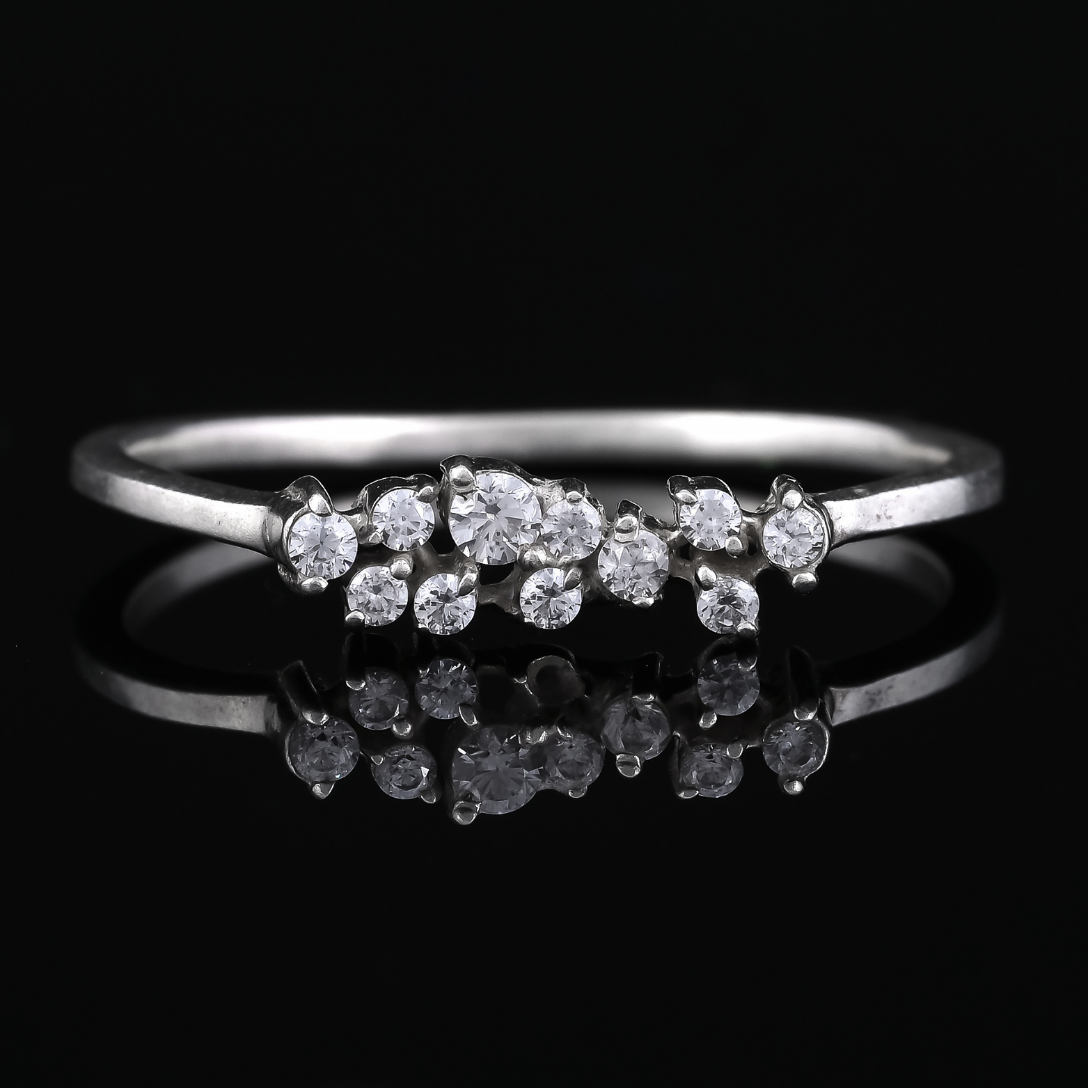 Clustered Sparkle Diamond Ring